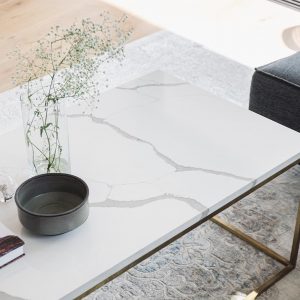 דגם שיש ופליז טהור