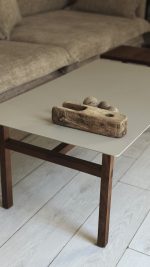 ⁦שולחן סלון אגוז נס קפה חדש⁩ – תמונה ⁦2⁩