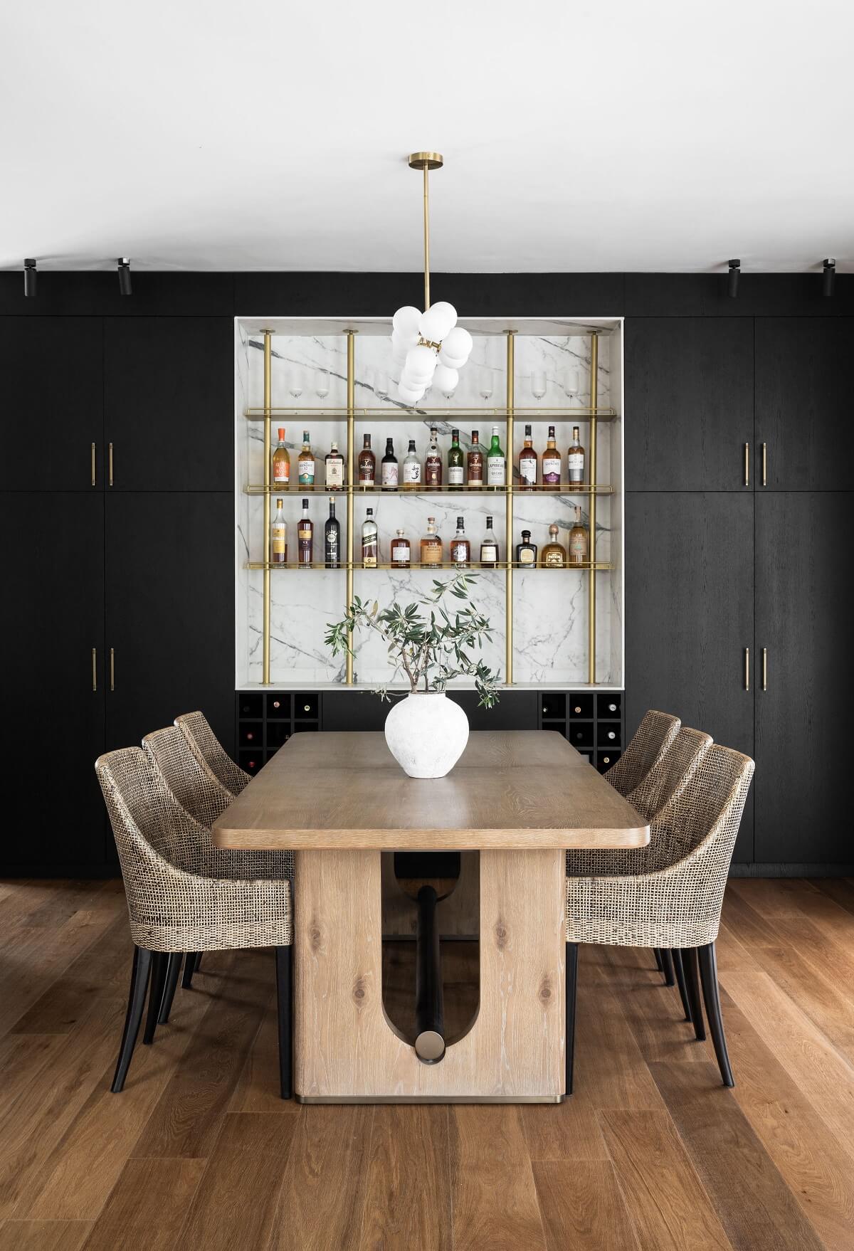 unnamed בר תלוי יוקרתי מפליז בהתאמה אישית סטודיו נושקה - עיצוב נישת משקאות ויין יוקרתית